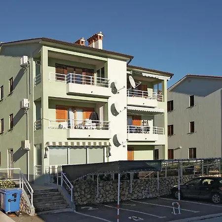 2 Bedroom Gorgeous In Apartmán Rabac